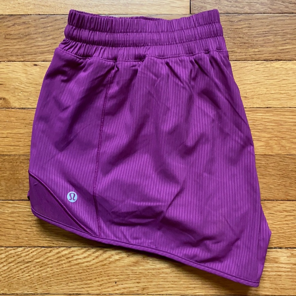 Lululemon. Hotty Hot low rise lined shorts. Raspberry. Size 10.